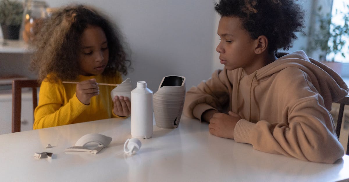 découvrez la signification du terme 'crush', son origine et comment il est utilisé pour parler de sentiments amoureux ou d'attirance. apprenez à reconnaître un crush et obtenez des conseils pour gérer vos émotions.