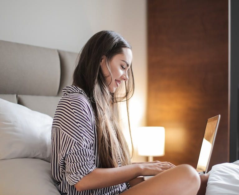 Le guide pour dénicher l&rsquo;amour sur internet : astuces et conseils pour créer des rencontres en ligne