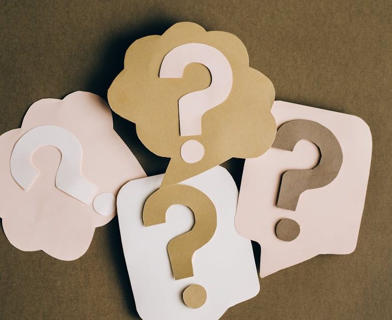 Comprendre la ponctuation dans un SMS : un guide essentiel