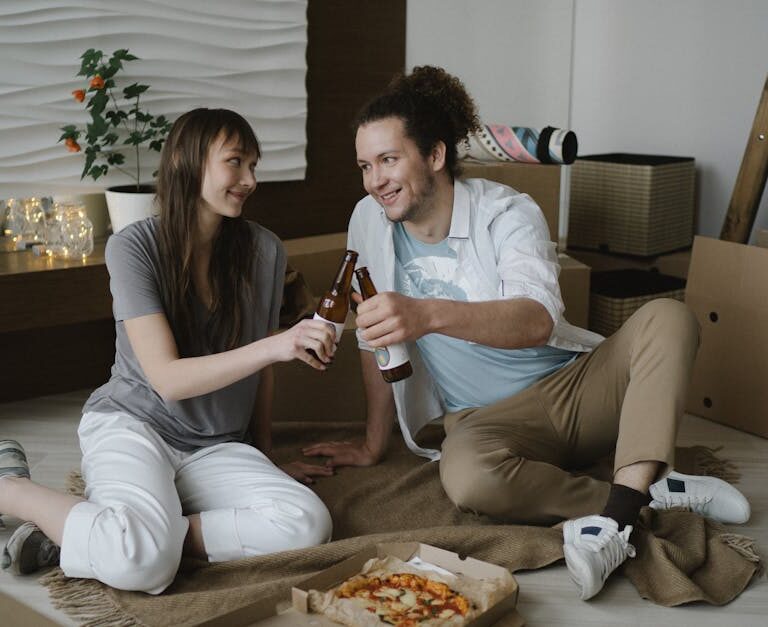 Organiser un premier rendez-vous amoureux à domicile