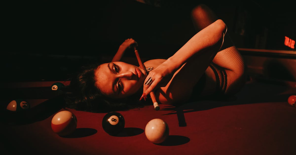 découvrez des conseils et techniques efficaces pour maîtriser l'art de la séduction et réussir à séduire avec confiance et authenticité.