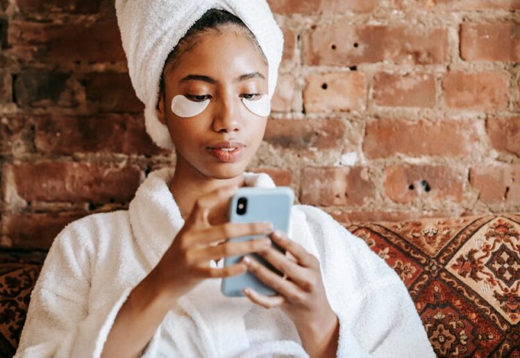 découverte et utilisation du texto : un moyen de communication moderne