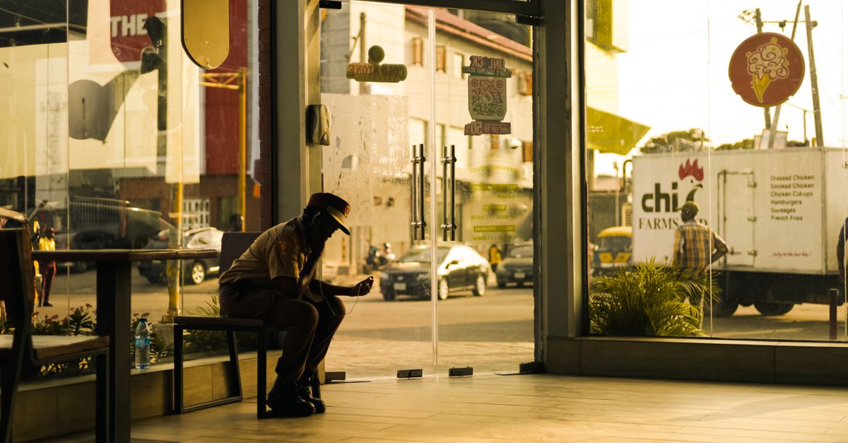 apprenez à rester calme et serein pendant l'attente grâce à des techniques efficaces pour gérer le stress et l'impatience.