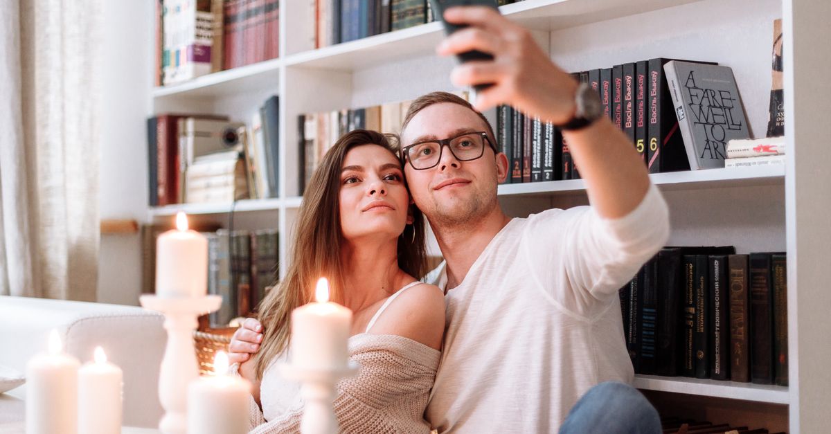 découvrez nos astuces pour réussir vos selfies en couple et capturer des moments complices avec style et naturel.