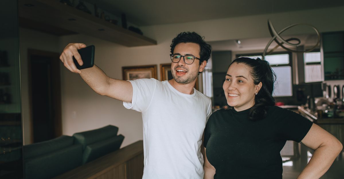découvrez nos meilleures astuces pour réussir vos selfies en couple et capturer des moments complices et inoubliables.