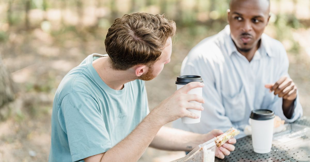 découvrez les meilleures stratégies et outils de communication pour améliorer vos échanges professionnels et personnels.