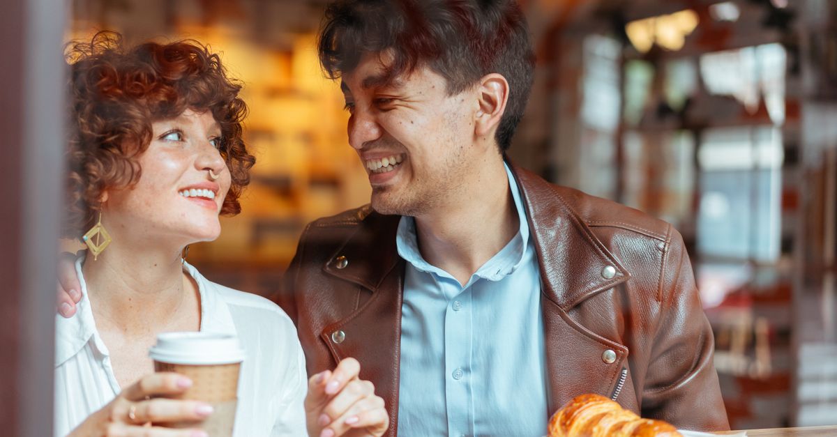 découvrez comment réussir votre première communication lors d'un premier rendez-vous grâce à nos conseils pratiques et astuces pour faire bonne impression.