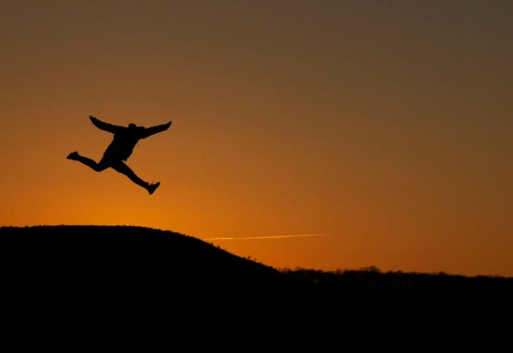 Qui devrait faire le grand saut ? Qui devrait faire le grand saut ?