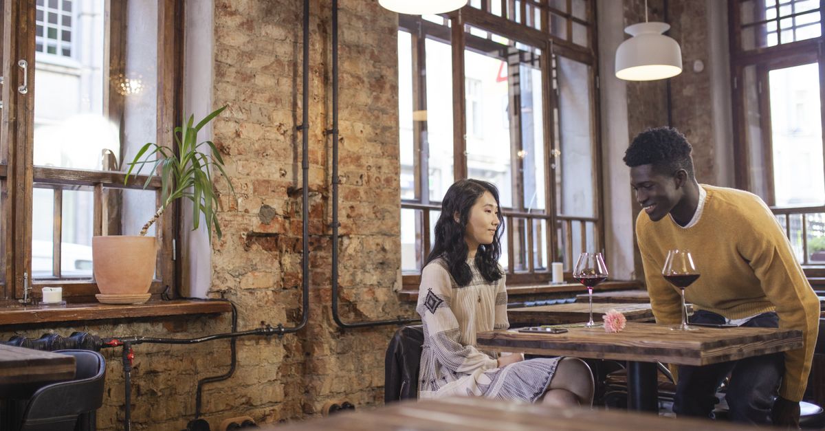 découvrez les meilleurs endroits pour un premier rendez-vous inoubliable, alliant ambiance romantique et convivialité pour créer des souvenirs uniques.