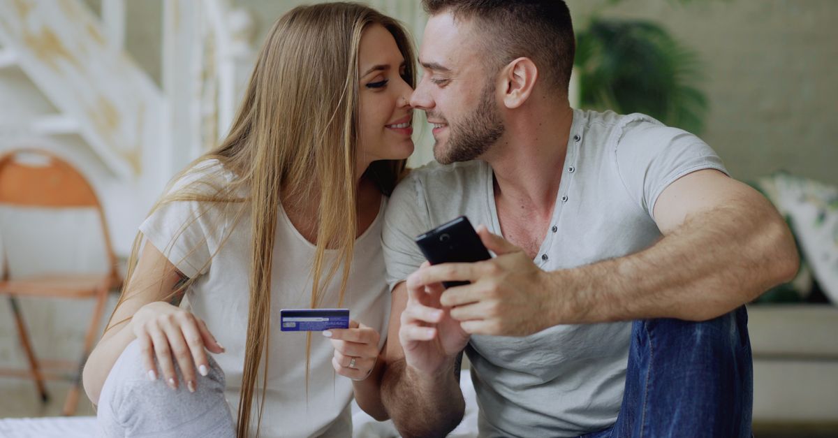 découvrez les secrets de la romance en ligne : conseils, astuces et histoires inspirantes pour trouver l'amour sur internet en toute sécurité.