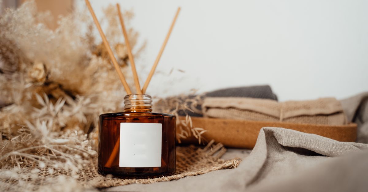 découvrez notre collection exclusive de fragrances captivantes, alliant élégance et fraîcheur pour sublimer chaque moment de votre journée.