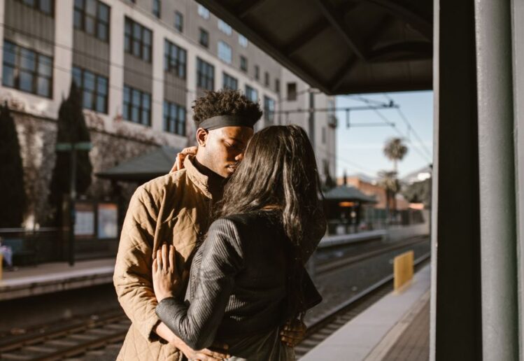 Guide pratique pour réussir une relation à distance